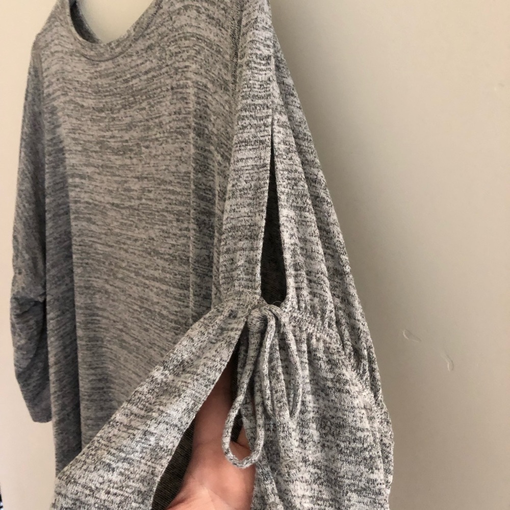 Loft open tie short sleeve knit shirt sz L